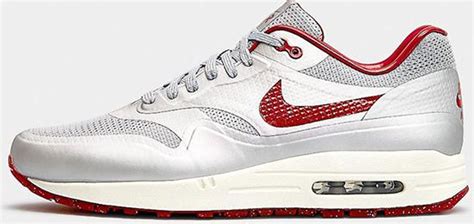 Buy Air Max 1 Hyp QS 'Silver Deep Red' 